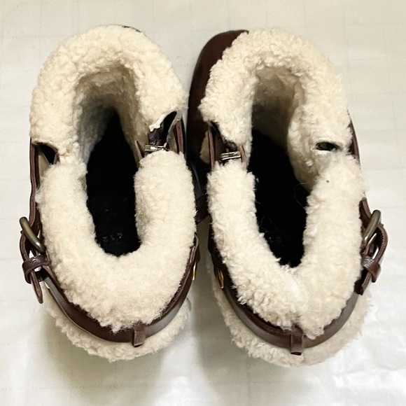 Authentic Miu Miu shearling lined leather ankle boots - Picture 5 of 14